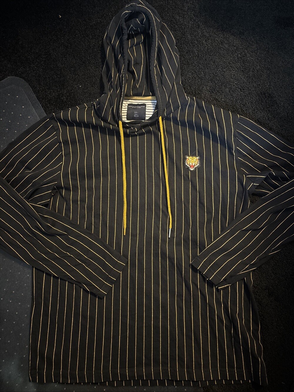 Denim And Flower Ricky Singh Tiger Strip Pullover Size L